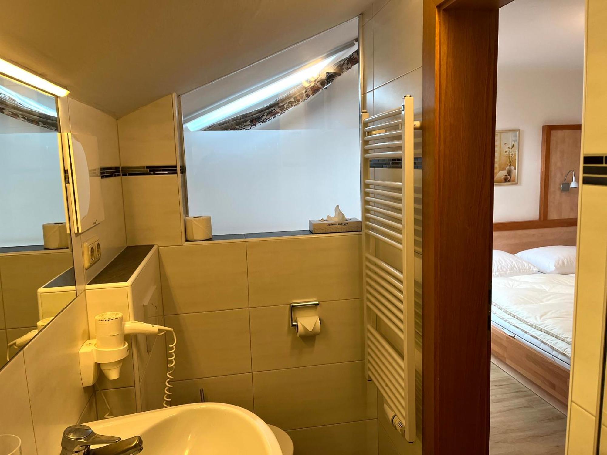 Pension Haus Riedlsperger Saalbach-Hinterglemm Rom bilde